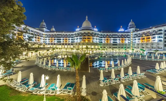 Diamond Premium Hotel
